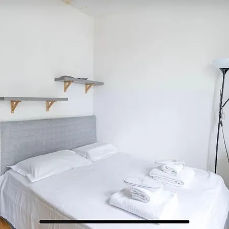 Modern 1 Bedroom 15 Porte De Versailles Paris